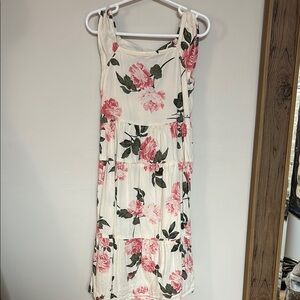 Floral Sleeveless Dress - White and Pink
